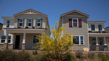 After nearly 18 months of increasing mortgage rates, three consecutive interest rate pauses have opened the door for a reduction in sky-high mortgages.