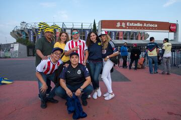 Así se vivió el ambiente previo al inicio del Clásico Nacional entre América y Chivas celebrado en el Estadio Azteca por la Jornada 10 de la Liga MX.