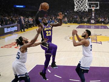 Las mejores imágenes de la victoria de Lakers ante Wolves
