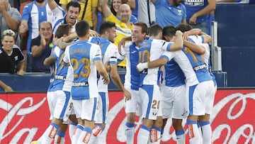 Los jugadores del Leganés celebran el gol de Gabriel que les dio el triunfo en el estreno de la temporada 17-18. Fue el primer gol de toda la Primera División.