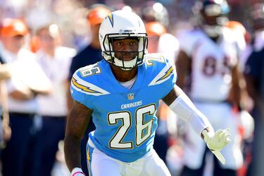 Hayward capturó un pase y realizó 33 tacleadas en 2017.