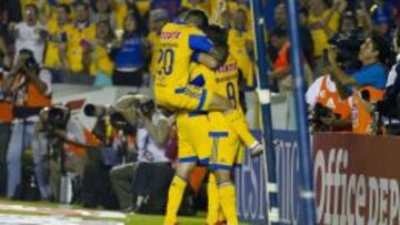 Tigres no tiene piedad de Pumas y casi acaricia el t&iacute;tulo tras ganar la Ida 3-0.