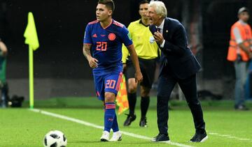 José Néstor Pékerman se fue de la Selección Colombia. El técnico argentino se va después de seis años, la clasificación a dos mundiales, descubrir nuevos talentos y figuras para el fútbol colombiano y el récord de partidos dirigidos con el equipo nacional. Acá unas imágenes para el recuerdo. ¡Gracias Profe!