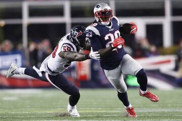 Una nueva intercepción a Osweiller y un par de carreras de Blount terminaron por finiquitar un partido que tuvo emoción en la primera mitad, más por demérito de los locales que por el buen hacer de los Texans.