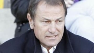 <b>CESADO.</b> El Torino destituyó hoy a su técnico Gianni De Biasi después del 4-1 que le infringió el Fiorentina y la sociedad nombró como su sustituto a Walter Novellino.