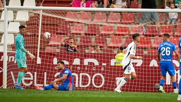 Partido de la jornada 2 de la Segunda División 2024-2025 de la liga de fútbol española, Liga Hypermotion, entre Albacete-Elche disputado el 25/8/2024 en el Carlos Belmonte. Foto Josema Moreno