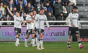 Bakis hace justicia en el descuento y deja helado a El Plantío