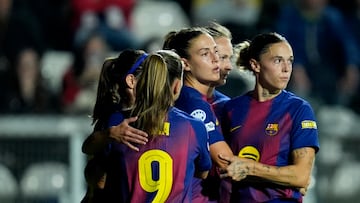 Soccer Football - UEFA Women's Champions League - AS Roma v FC Barcelona - Stadio Tre Fontane, Rome, Italy - October 15, 2025 FC Barcelona's Alexia Putellas celebrates scoring their third goal with teammates REUTERS/Matteo Ciambelli