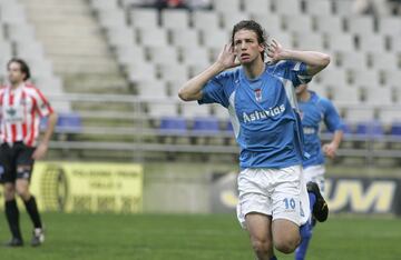 Miguel Pérez Cuesta, Michu, se formó en las categorías inferiores del Real Oviedo. Debutó con el primer equipo un 26 de octubre de 2003 en un partido correspondiente a la tercera división. El Oviedo consiguió el ascenso a 2ª B al año siguiente, siendo Michu clave para conseguirlo. En 2007, y con la vuelta del Oviedo a tercera, el canterano fue traspasado al Celta "B".