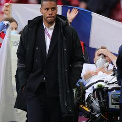 Eriksen, operado del corazón y dado de alta; su futuro en Italia peligra