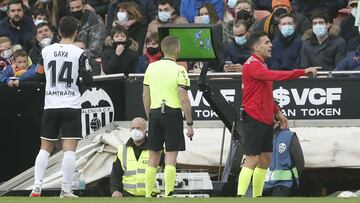 27/11/21 PARTIDO PRIMERA DIVISION
 LIGA SANTANDER
 VALENCIA CF - RAYO VALLECANO
 PENALTI 
 DIMITRIEVSKI
 HUGO DURO
 VAR
 PUBLICADA 17/12/21 NA MA32 1COL