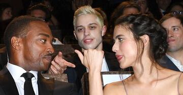 Pete Davidson y Margaret Qualley en el Venice Film Festival, Italia. 2019.