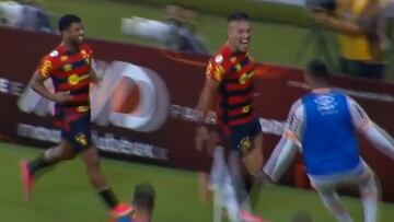 El doblete con que Parraguez volvió a brillar en Brasil