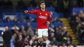 LONDON, ENGLAND - APRIL 04: Raphaël Varane of Manchester United during the Premier League match between Chelsea FC and Manchester United at Stamford Bridge on April 04, 2024 in London, England. (Photo by Robin Jones/Getty Images)
