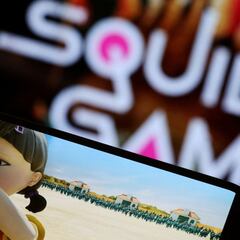 How to create the perfect DIY Squid Games Halloween costumes: doll, guards, participants…