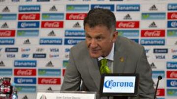 Juan Carlos Osorio fue presentado oficialmente con el Tri.