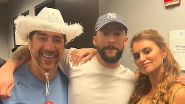 Penélope Cruz celebra su 50 cumpleaños junto a Javier Bardem en un concierto de Bad Bunny