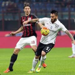 Pinilla y Carmona le roban un empate de visita al Milan