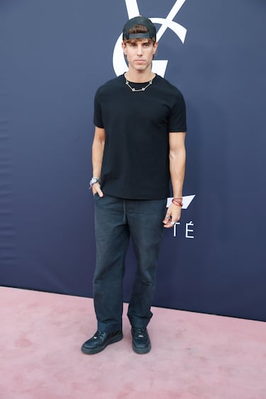 Mike Fajardo en la fiesta presentación “YSL Love Game”.
 
 
 