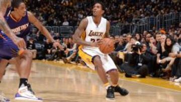 Los Lakers, de nuevo sin Kobe, ridiculizan a los Suns