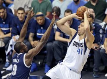 8. Dirk Nowitzki (Dallas Mavericks) - 25,000,000 (vía Hoopshype).