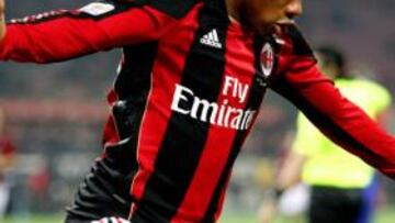 El Milán golea al Parma y Cavani sigue en racha