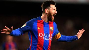 BARCELONA, SPAIN - MARCH 04: Lionel Messi of Barcelona celebrates after scoring the opening goal during the La Liga match between FC Barcelona and RC Celta de Vigo at the Camp Nou on March 4, 2017 in Barcelona, Spain. (Photo by Dan Istitene/Getty Images)