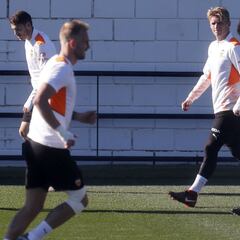 Convocatoria del Valencia: Sin Wass, Maxi Gómez ni Soler