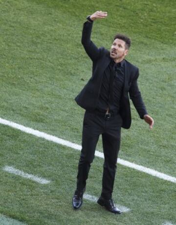 Así fue la intensa pasión de Simeone en la banda ante el Sevilla