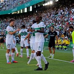 Cinco claves de un inicio histórico en el Elche