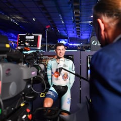 Genial inicio de Mora y Calvo en la Champions