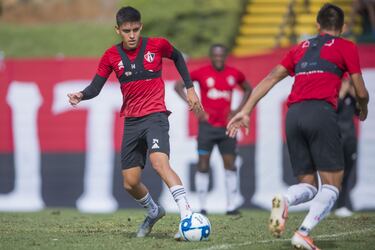 Atlas ya tiene a su primer refuerzo