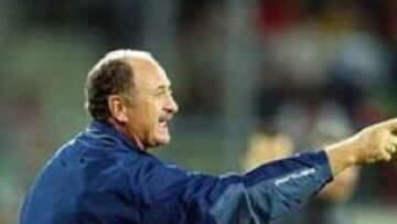 Scolari: "La decisión de Figo de abandonar la selección es inteligente"