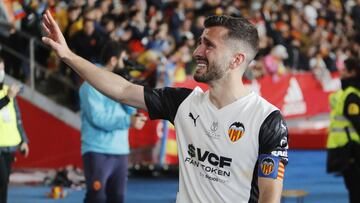 Gayà: "Me gustaría que el Levante se quedara en Primera"