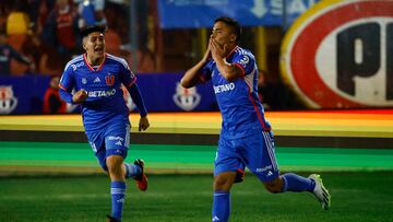 El jugador de Universidad de Chile, Nicolás Guerra, celebra su gol contra Audax Italiano, durante el partido de Primera División realizado en el estadio Santa Laura.