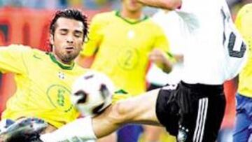 <b>EXPERTO. </b>Robero disputó en Holando el Mundial Sub-20 con la selección de Brasil.