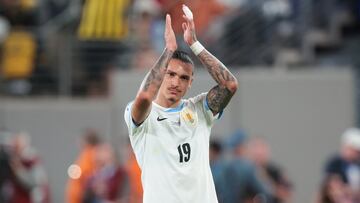 Jun 27, 2024; East Rutherford, NJ, USA; Uruguay forward Darwin Nunez (19) gestures to fans after being subbed out during the second half of the Copa America match against Bolivia at MetLife Stadium. Mandatory Credit: Vincent Carchietta-USA TODAY Sports