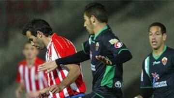 El Girona cierra el año fuera del descenso tras un partido loco