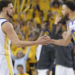 Récord de Curry, expulsión de Durant y paliza de los Warriors