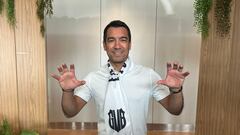 Van Bronckhorst quiere triunfar en Europa con el Beşiktaş