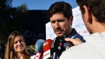 Víctor Sánchez del Amo atiende a los medios
