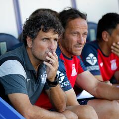 Idiakez: “Está siendo un mercado duro, pero vendrán fichajes”