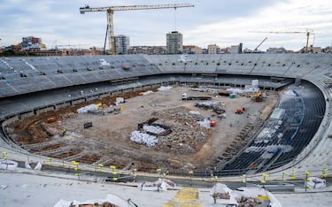 Las actuaciones de primera y segunda gradería también avanzan y se ha completado más del 45% de la reparación de la estructura actual y próximamente se podrán iniciar los trabajos de acondicionamiento de los nuevos espacios.