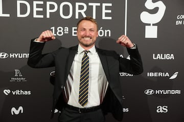 El piragüista Marcus Cooper Walz posa en el photocall de los Premios AS del Deporte 2024.