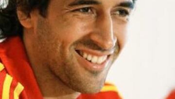 <b>VUELVE A ESTAR FELIZ.</b> Al capitán se le ha vuelto a ver feliz en una rueda de prensa. Además, a transmitido confianza de cara al partido contra Francia.