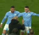 La especial celebración de Foden con Guardiola en el gol decisivo