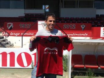 Carlos Lázaro, nuevo fichaje del Mirandés.