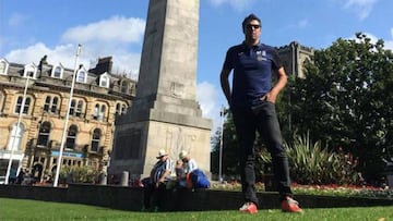 El seleccionador español Pascual Momparler, durante el reconocimiento del recorrido de los Mundiales de Ciclismo en Ruta de Yorkshire.