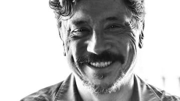 Carlos Bardem indigna las redes por su pregunta sobre las vacunas