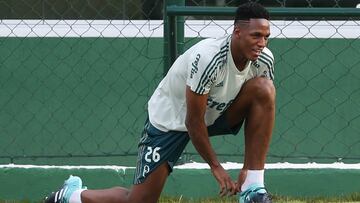 Yerry Mina vuelve a entrenar en Palmeiras